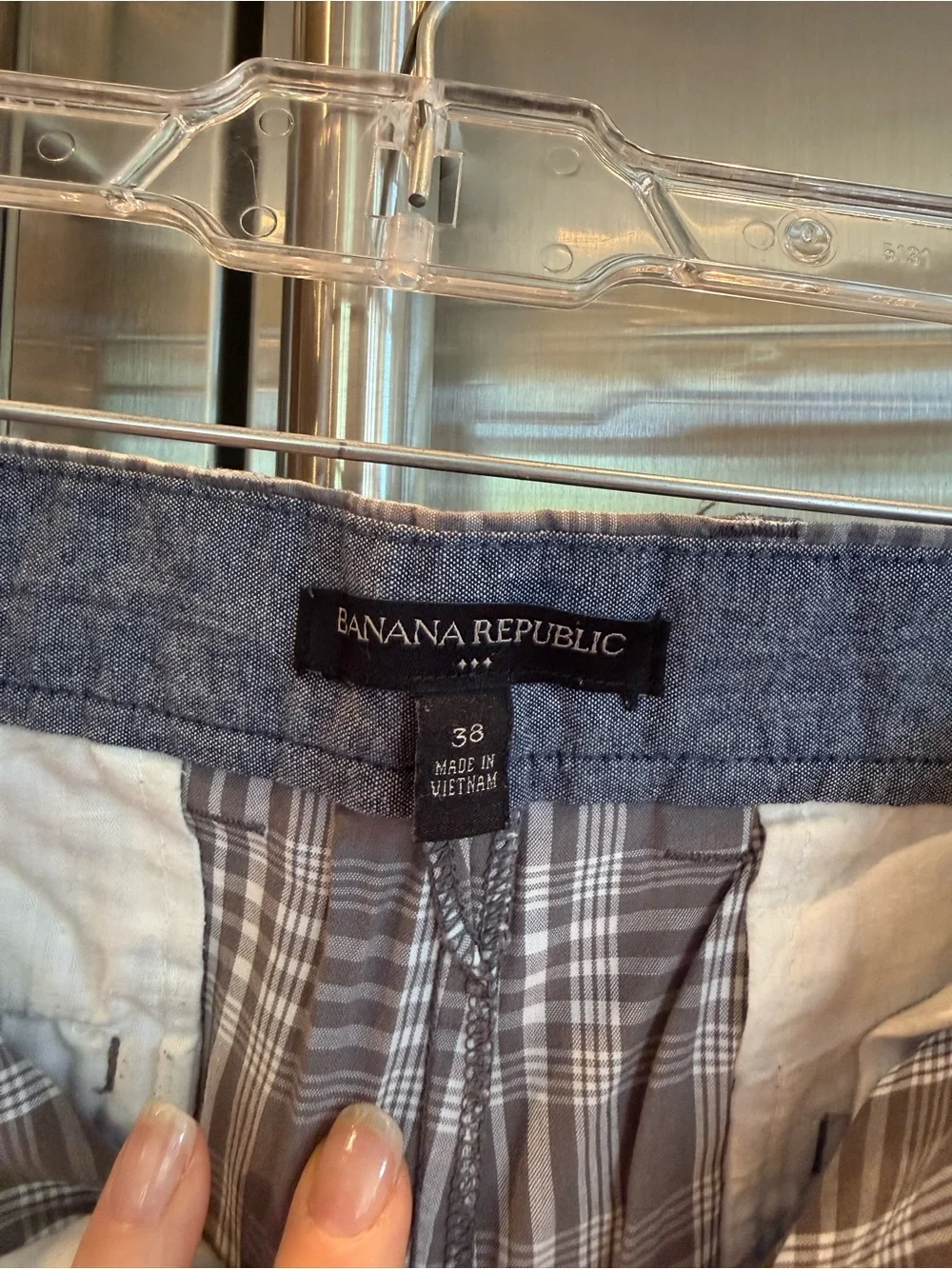 Banana Republic Men's Plaid Cargo Shorts - Gray and white